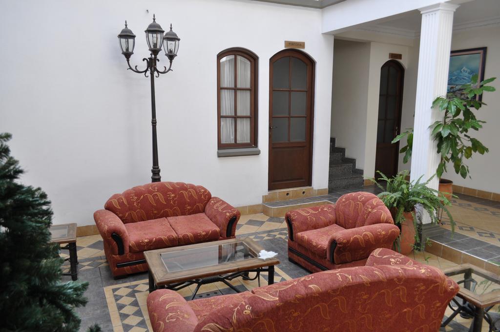 Hostal Patrimonio - Sucre Exterior photo
