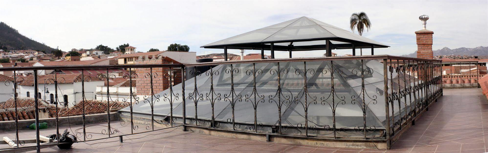 Hostal Patrimonio - Sucre Exterior photo