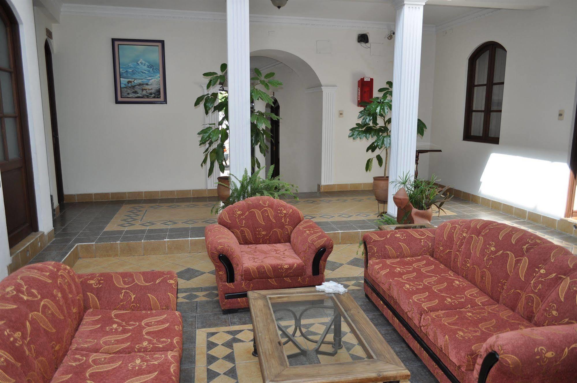 Hostal Patrimonio - Sucre Exterior photo