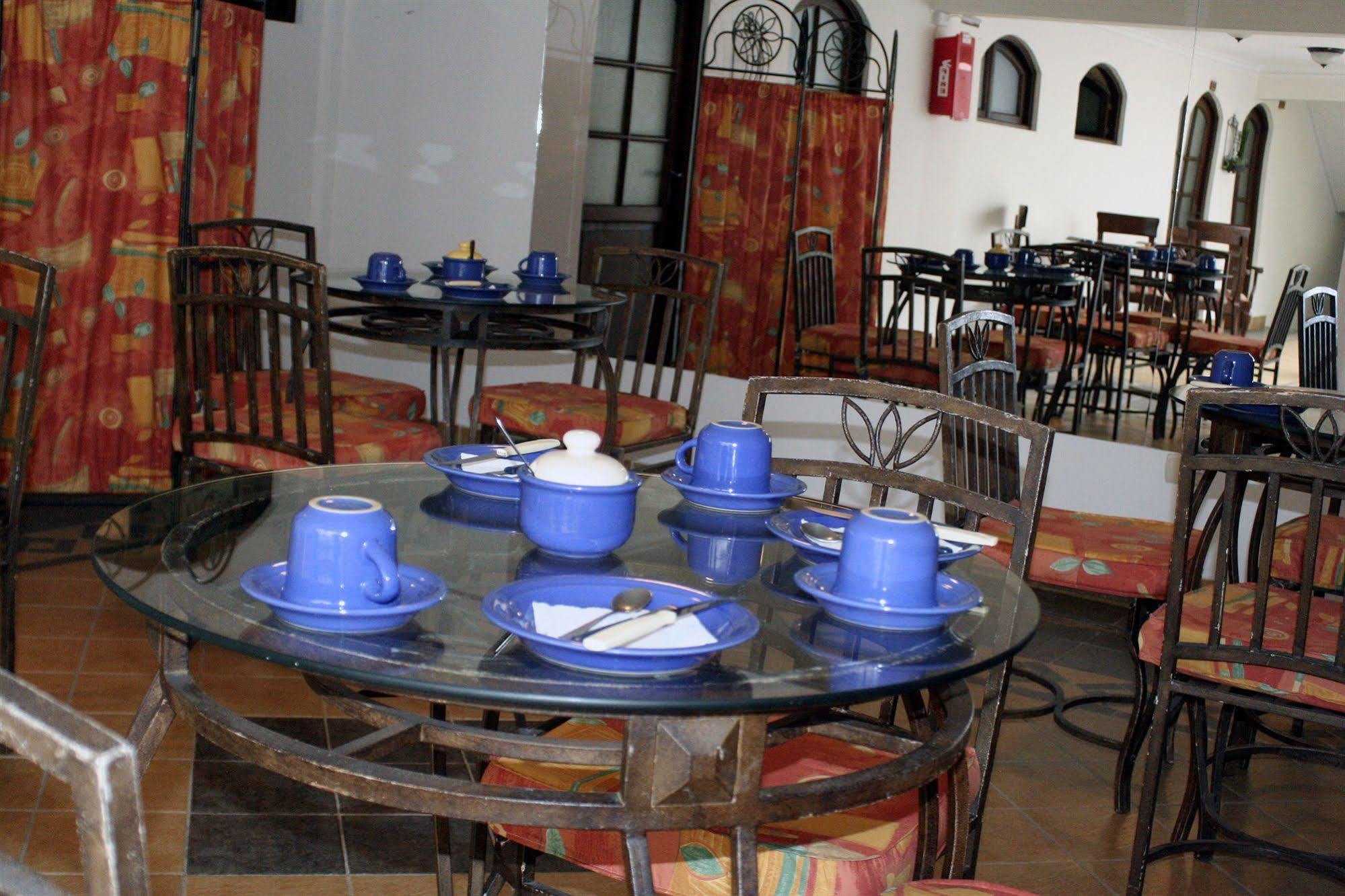 Hostal Patrimonio - Sucre Exterior photo